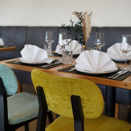 Vorgebirgsblick - Restaurant Biergarten Gaestehaus Bornheim  Esterno foto