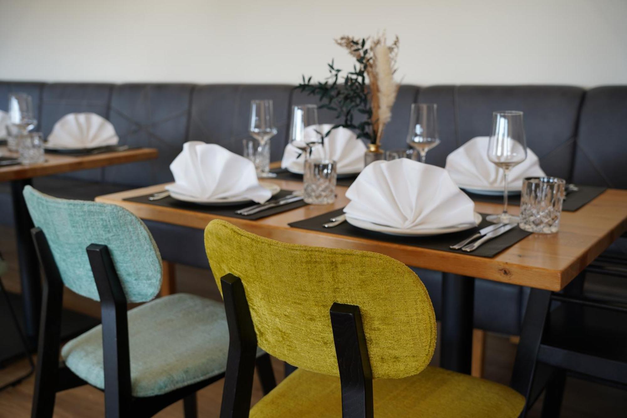 Vorgebirgsblick - Restaurant Biergarten Gaestehaus Bornheim  Esterno foto